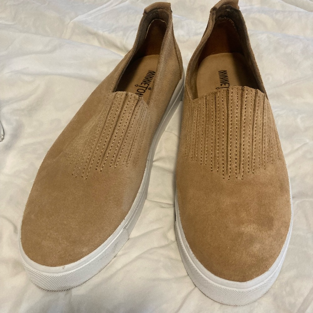 Minnetonka Cafu Slip-On